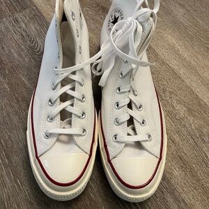 White Converse Chuck Taylor All Stars